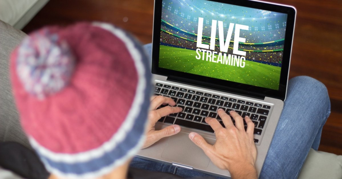 Transmisja na żywo ze spotkań piłkarskich w dniach 07 - 10.05. Gdzie można oglądać live w tv oraz w internecie?