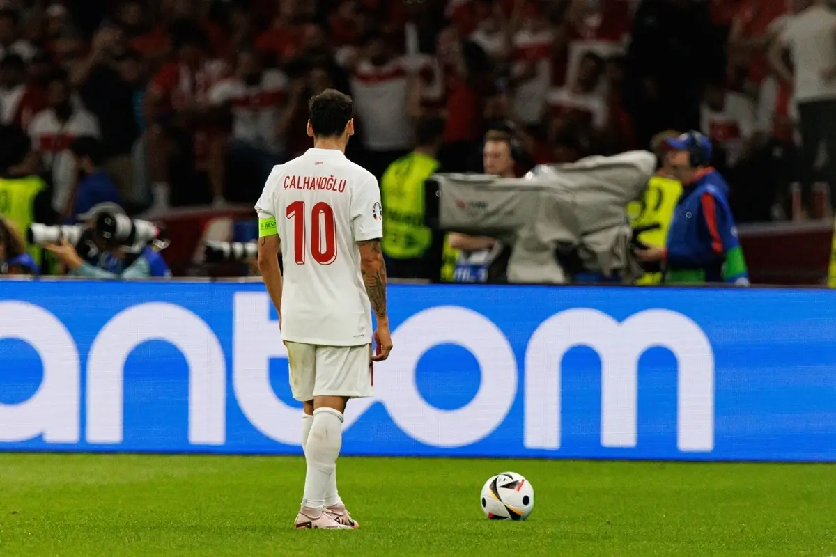 hakan-alhanolu-z-urazem-miesniowym-zagrozony-wystep-w-finale-pucharu-wloch-z-lazio