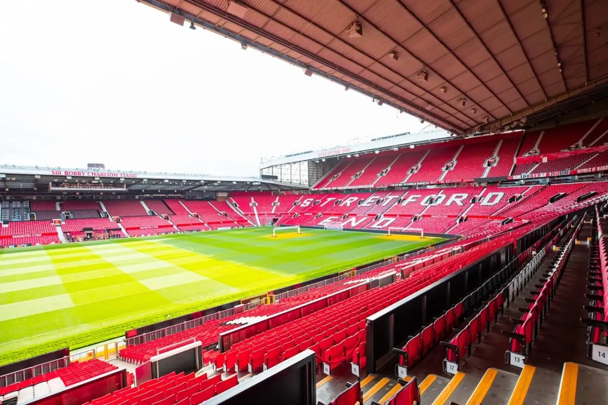 manchester-united-bez-shawa-i-mainoo-przed-meczem-z-atletico-de-ligt-wraca-do-kadry