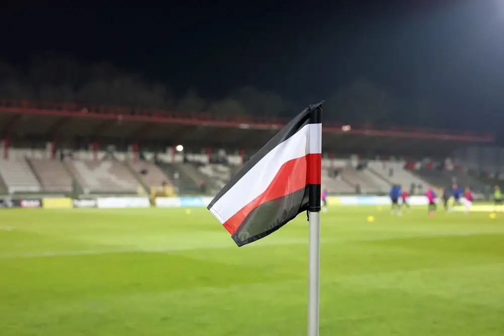 porto-odwrocilo-losy-meczu-z-twente-dzieki-dwom-czerwonym-kartkom